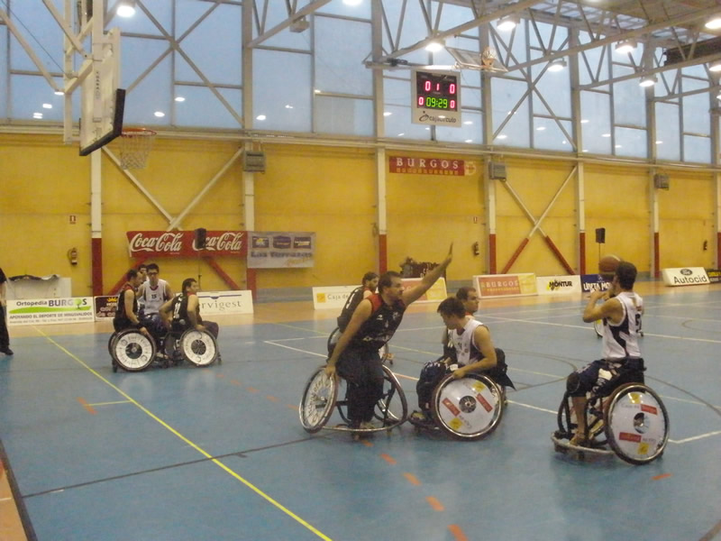 Solo en la prórroga puede Montur con el Zuzenak