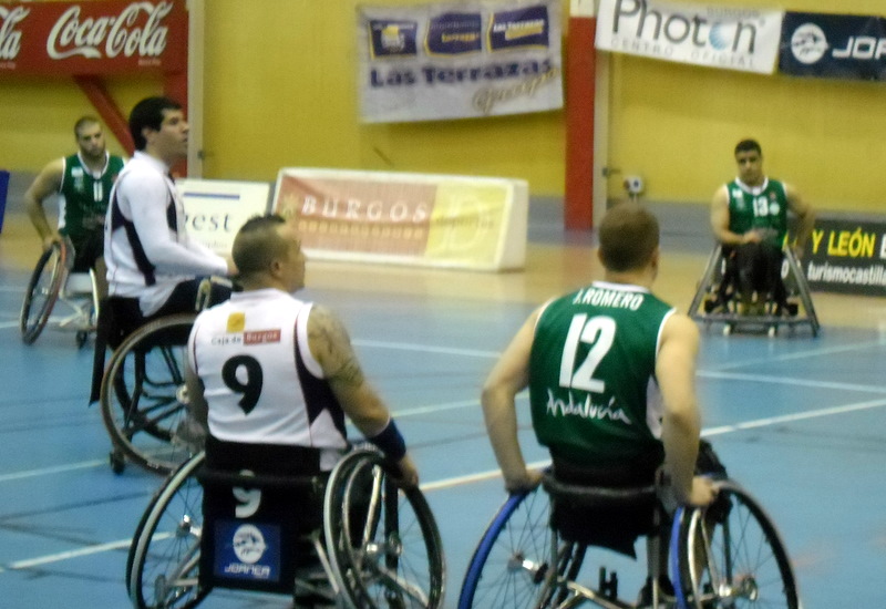 SERVIGEST BURGOS SÓLO CEDE AL FINAL (56-54)