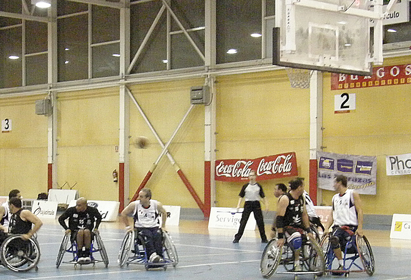 SERVIGEST BURGOS ASEGURA LA CATEGORÍA PESE A LA DERROTA (49-38)