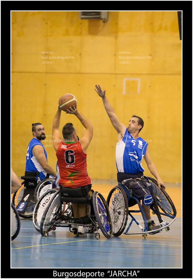 Zuzenak vuelve a imponerse a Servigest