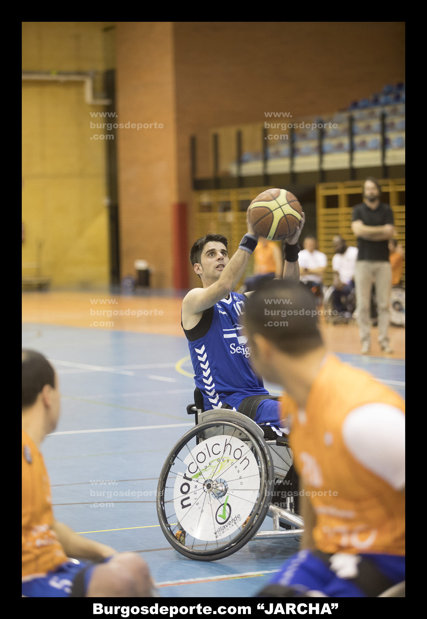 Servigest busca, frente al Amfiv B, acabar la primera vuelta imbatido